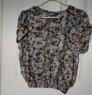 Cottagecore Floral Puff Sleeve Blouse Smocked Hem Top Size M